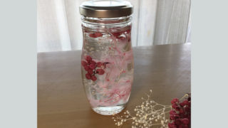 スウィーツボトル [ピンク] ～プレゼントに最適　癒しのお花～「ハーバリウムフラワー」